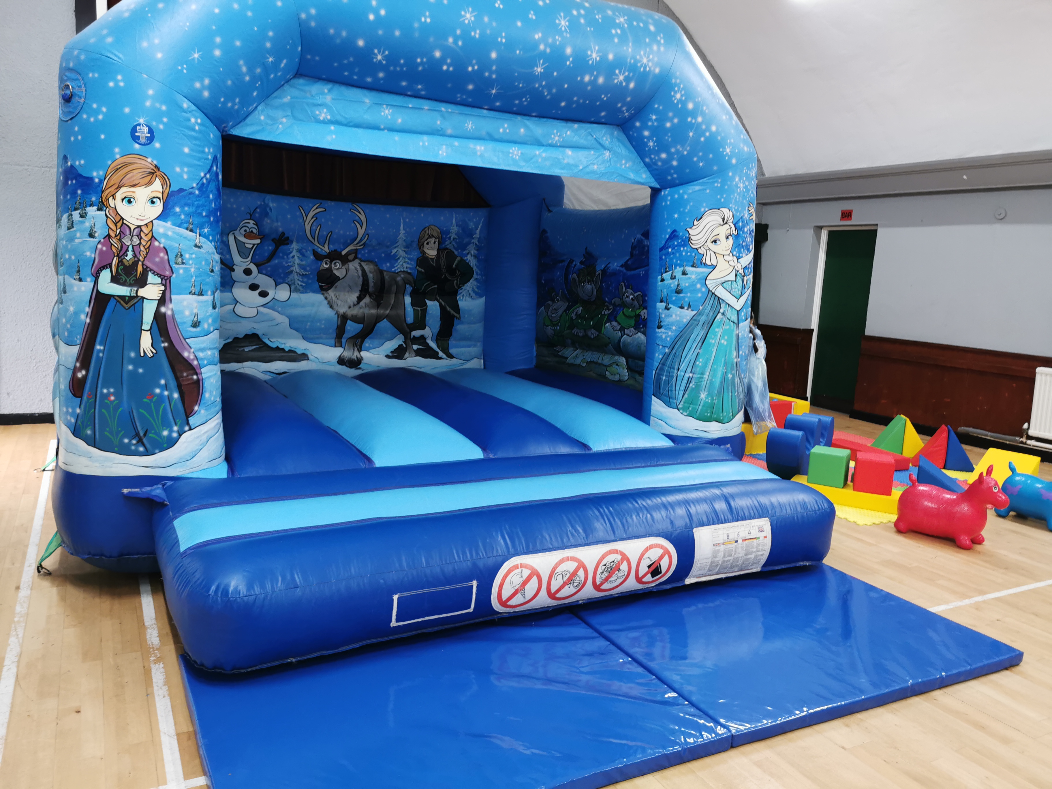 Bouncy Castle Hire in GO Hub, Goffs Oak Bouncy Castle Hire in GO Hub, Goffs Oak