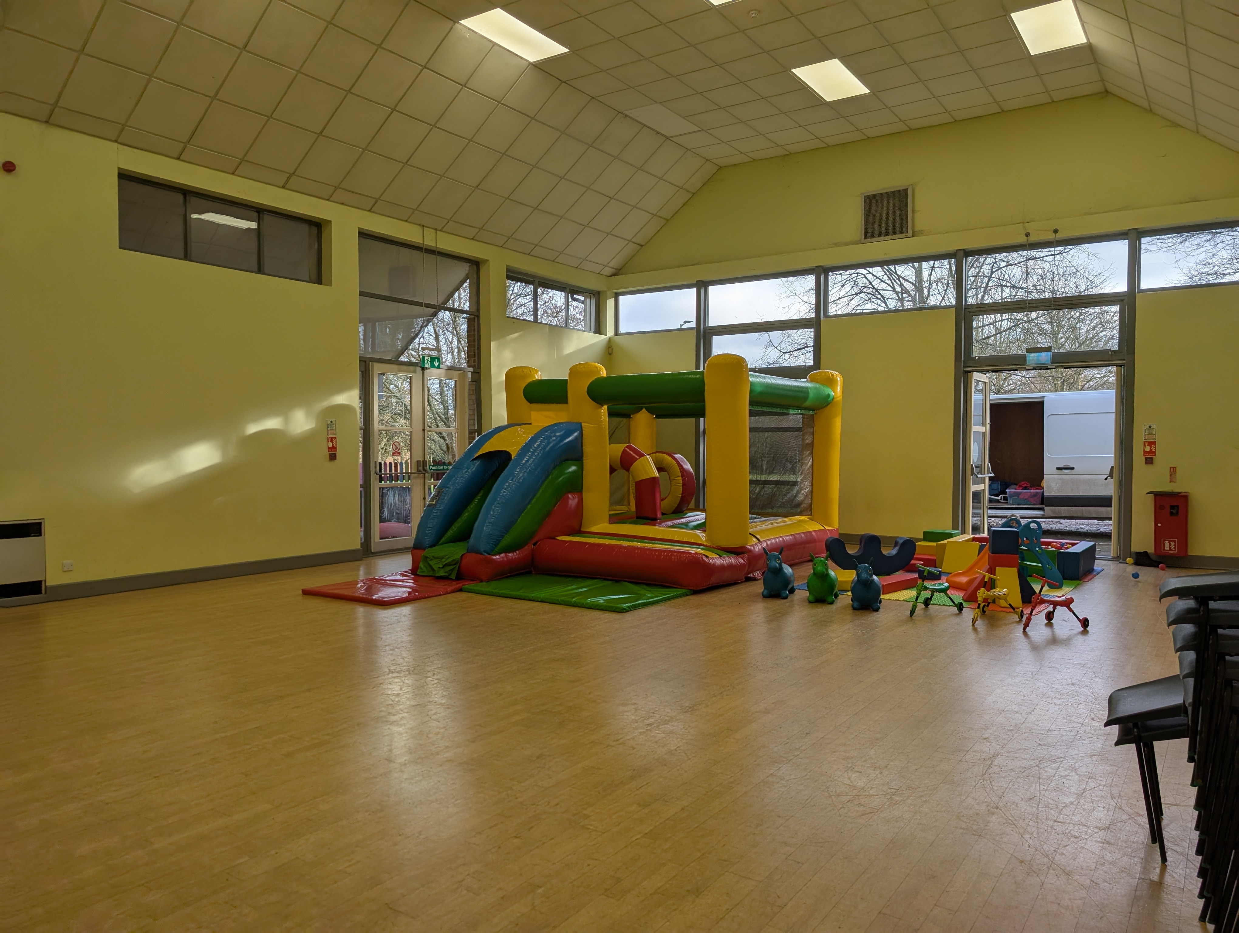 Bouncy Castle Hire in Thorley Community Centre, Bishop's Stortford Bouncy Castle Hire in Thorley Community Centre, Bishop's Stortford
